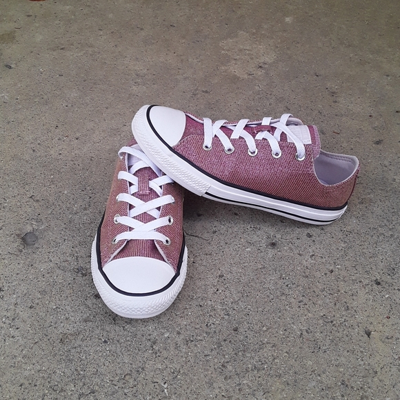 3 Junior girls Converse shoes - Picture 3 of 13